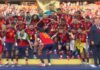Трамп и президент FIFA вручили сборной Испании кубок ЧМ-2026