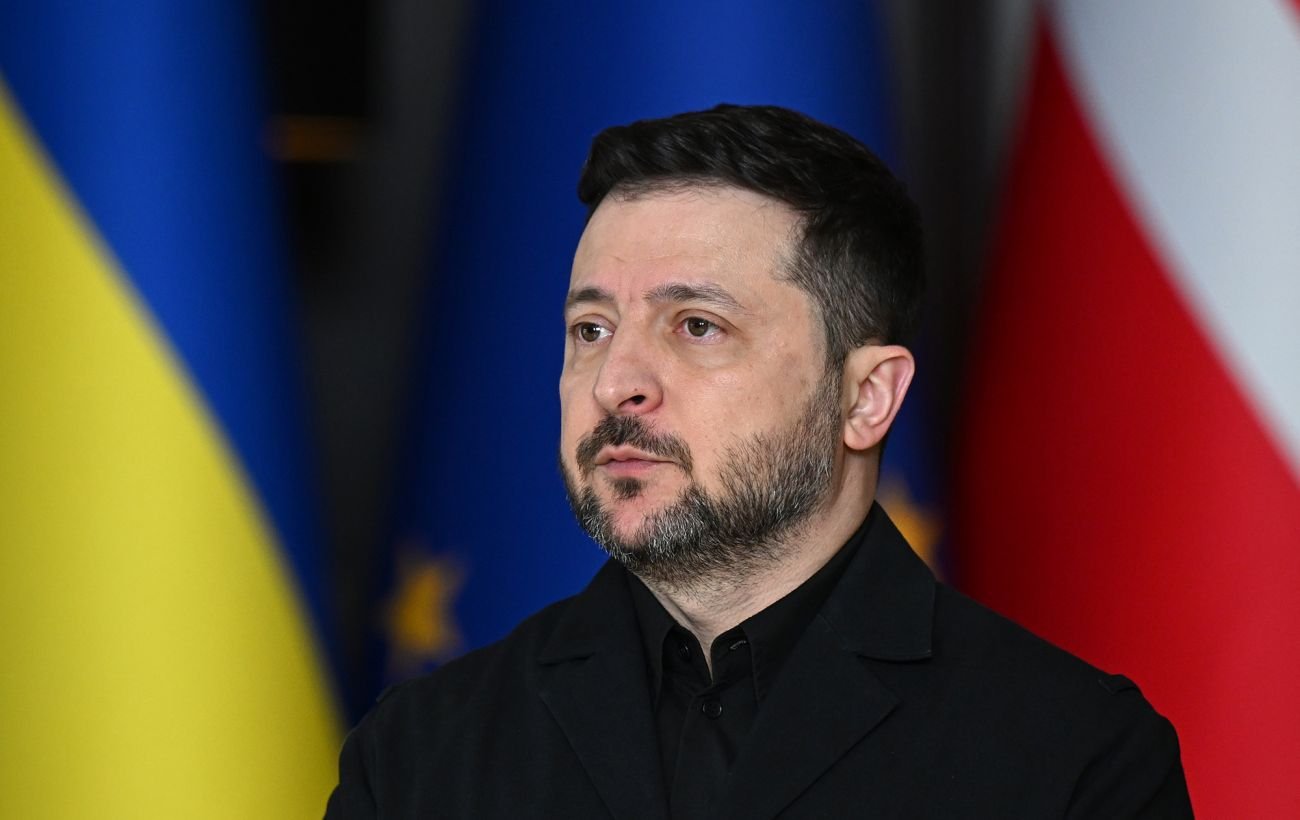Почему сейчас? Источники назвали причины, зачем Зеленский меняет Кабмин