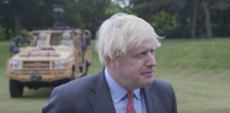 «Полная чепуха»: Борис Джонсон опроверг обвинения РФ в срыве переговоров в 2022 году