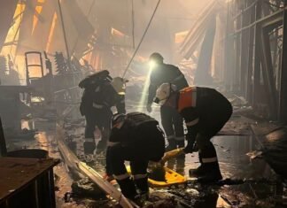 Смертельный удар по ТЦ в Кривом Роге: директору супермаркета объявили о подозрении