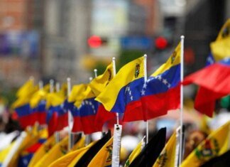 Венесуэла изучает возможность выхода из ОПЕК и обсуждает с США передачу нефтяных месторождений
