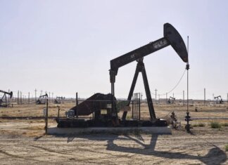 США прогнозируют перебои с поставками нефти из-за войны в Иране до 2027 года