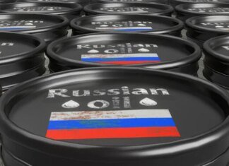 Россия начала импортировать бензин из Индии из-за ударов Украины по нефтеперерабатывающим заводам