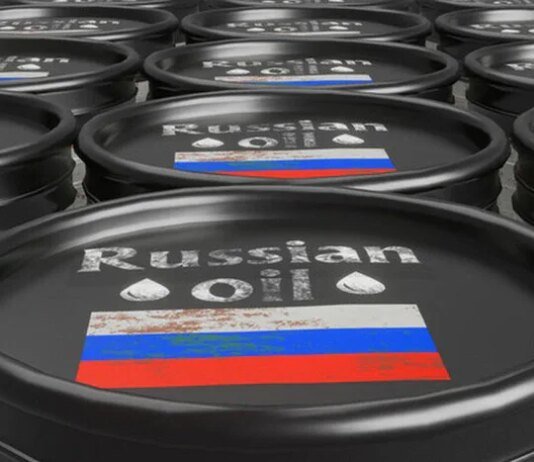 Россия начала импортировать бензин из Индии из-за ударов Украины по нефтеперерабатывающим заводам