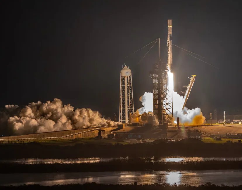 Вторая ступень ракеты SpaceX упадёт на Луну и врежется в кратер Эйнштейна