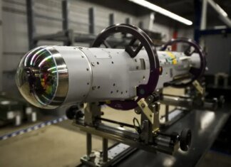 В США разрабатывают новую дальнобойную версию бомбы StormBreaker с реактивным двигателем