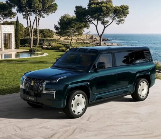 BYD расширяет линейку Yangwang U8L новым флагманским кроссовером