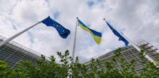 ЕС находится в контакте с Украиной по поводу €220 млн гранта для фермеров и следит за ситуацией в Чёрном море на фоне атак рф