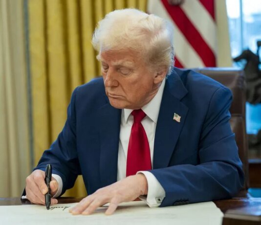 Трамп ввёл пошлины на импорт дронов и комплектующих к ним