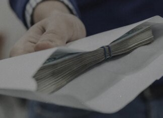 "Теневая" занятость в рф достигла 41%, Кремль готовится недосчитаться налогов