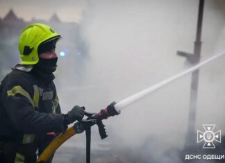 рф атаковала портовую инфраструктуру Одесской области: повреждено иностранное судно, 4 пострадавших