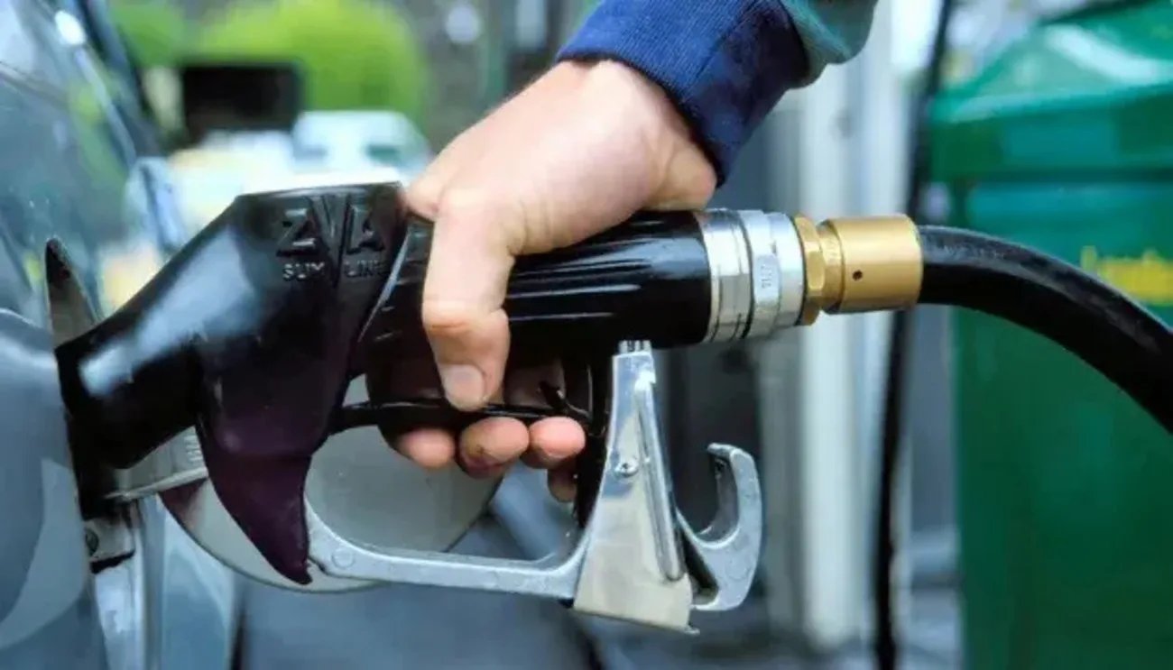 В москве сети АЗС ограничили продажу бензина и дизтоплива