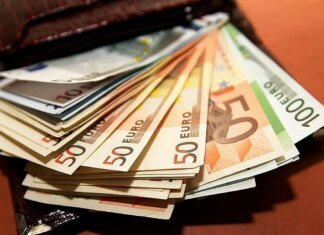 Евро установил новый исторический максимум и уже завтра достигнет 52,13 грн