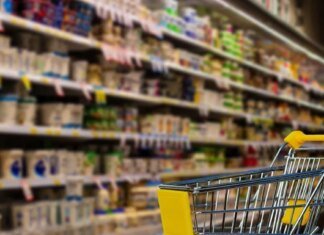 АТБ вводит лимиты, а "Сільпо" — нет: что происходит с продажей продуктов в Украине