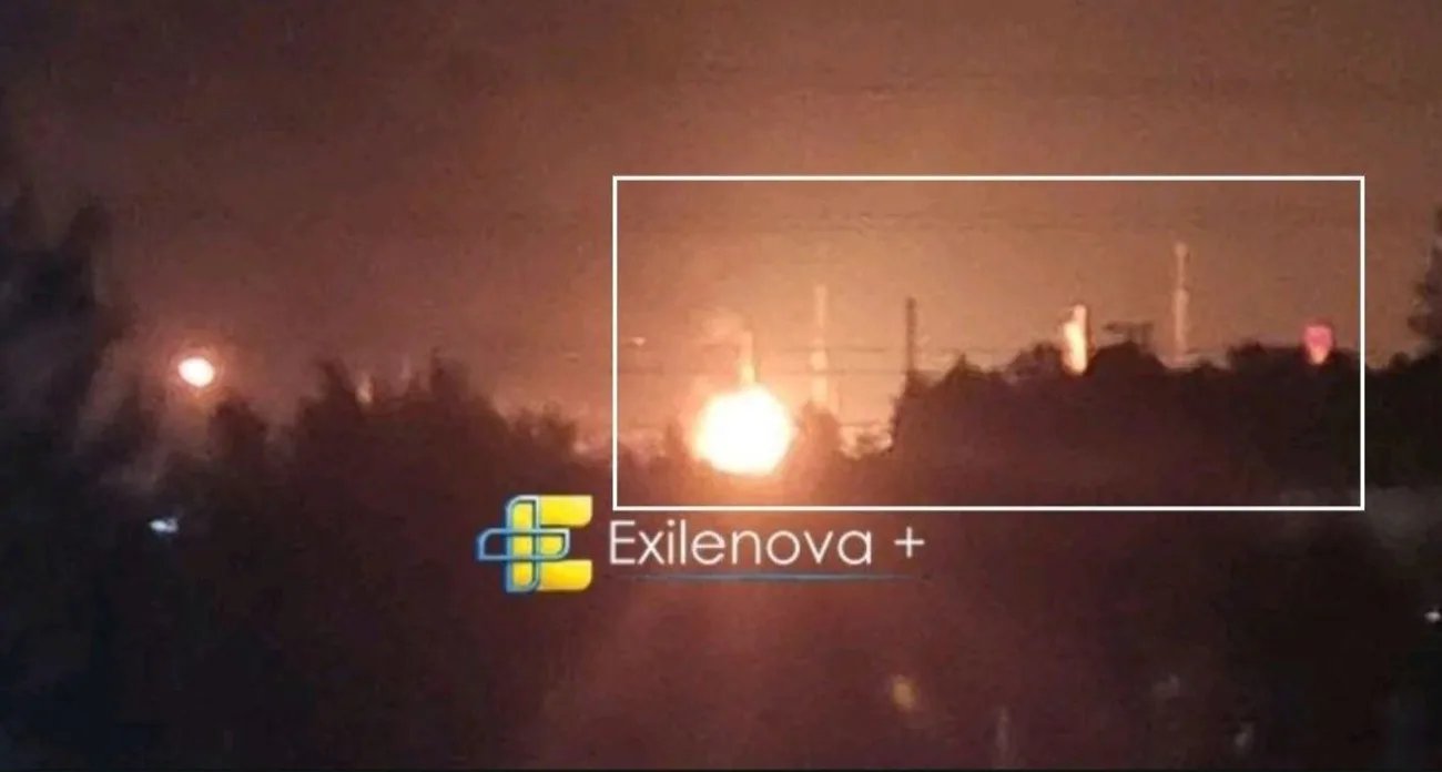 Украинские военные с помощью дронов FP-1 атаковали аэродромы и НПЗ в России
