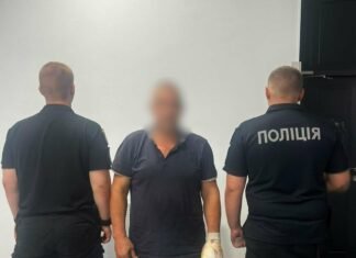 Взрыв во дворе жилого дома Одессы: чем кончился конфликт между соседями