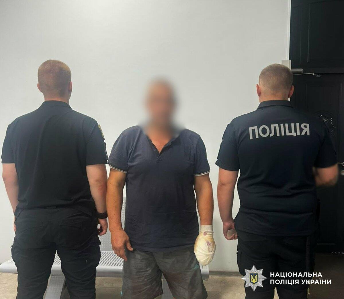 Взрыв во дворе жилого дома Одессы: чем кончился конфликт между соседями