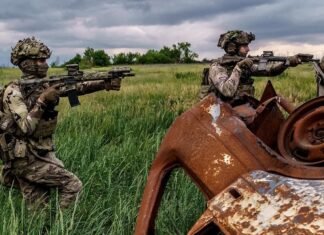 В Минобороны рассказали, сколько тратят денег на уничтожение техники россиян