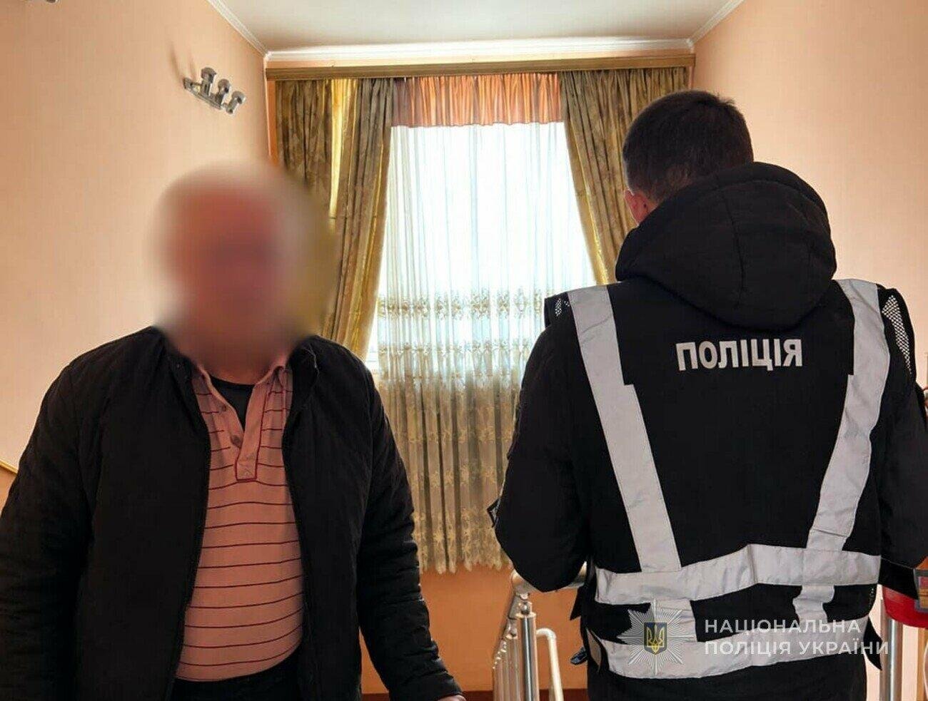 Отомстил жене пожаром: в Одесской области мужчина поджег ее квартиру