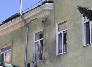 Россияне атаковали двумя дронами больницу в Краматорске