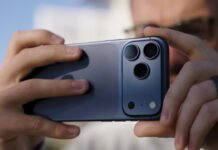 Не Motorola и не Samsung: этот смартфон признан самым сложным в ремонте (фото)