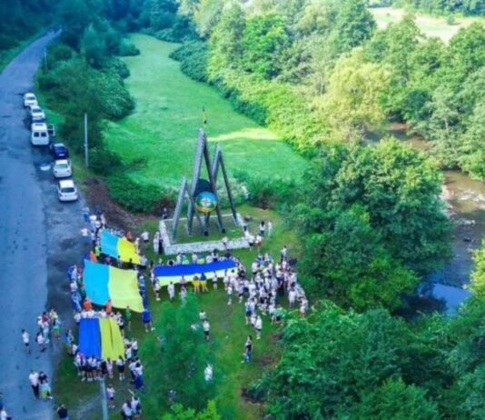 По 12 детей в комнате и плесень в укрытии: в лагере «Артек Закарпатья» обнаружили нарушения