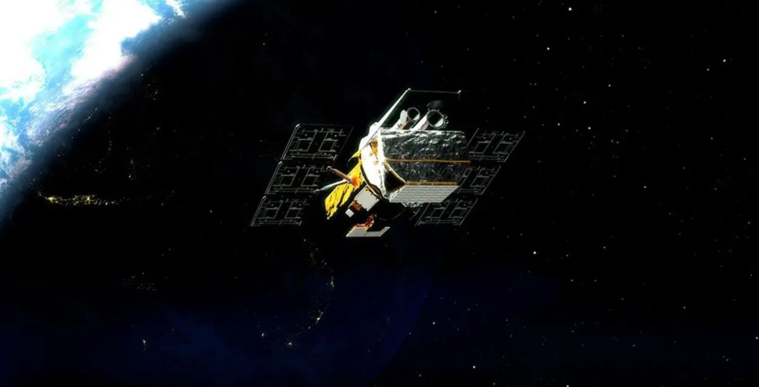 После провала спасательной миссии космический телескоп NASA упадет на Землю: когда и где