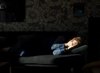 «Индекс счастья» в России рухнул удо минимума за 15 лет: разведка назвала причины