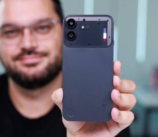 Недорогой, но качественный смартфон: первые впечатления от нового Nothing Phone (4b) (фото)