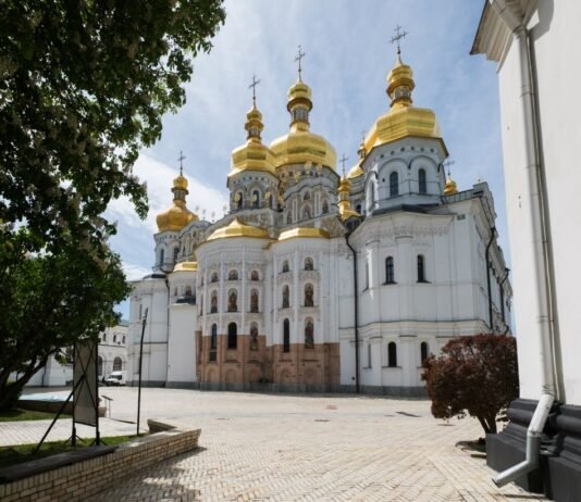 Швейцарія профінансує відбудову Києво-Печерської лаври після удару РФ