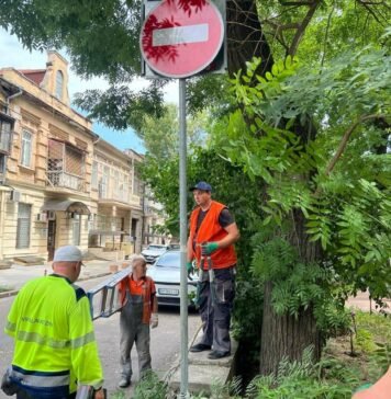 Светофоры вернули к работе: какие перекрестки в Одессе уже стали безопаснее