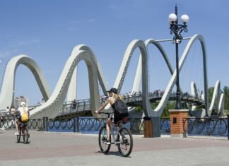 Жара до +37 и грозы на западе: какой будет погода в Украине сегодня