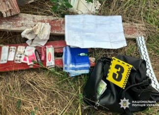 Ударил женщину в лицо и вырвал сумку: в Одессе задержан 22-летний грабитель