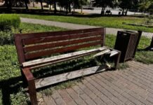 Детские площадки, лавки и урны уничтожают: как вандалы «хозяйничают» в Одессе