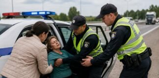 Счет шел на минуты: в Одесской области патрульные спасли женщину, которой внезапно стало плохо