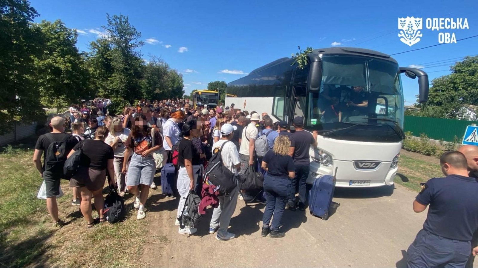 Новая атака на поезд в Одесской области: более 500 пассажиров эвакуировали, пострадал ребенок