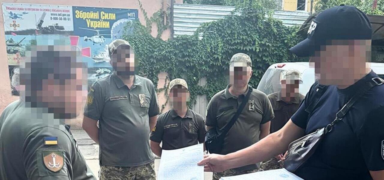 Пытки во время мобилизации: 10 военнослужащим одесского ТЦК объявили подозрения