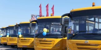 Новые автобусы для школьников: в Одесской области общинам передали еще 15 машин