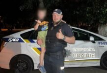 Сам играл на улице в темноте: в Одессе нашли 5-летнего мальчика