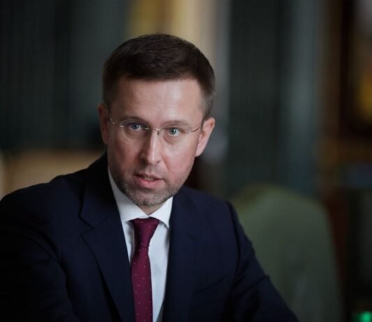 Корецкий рассказал, как государство будет спасать бизнес от ударов России