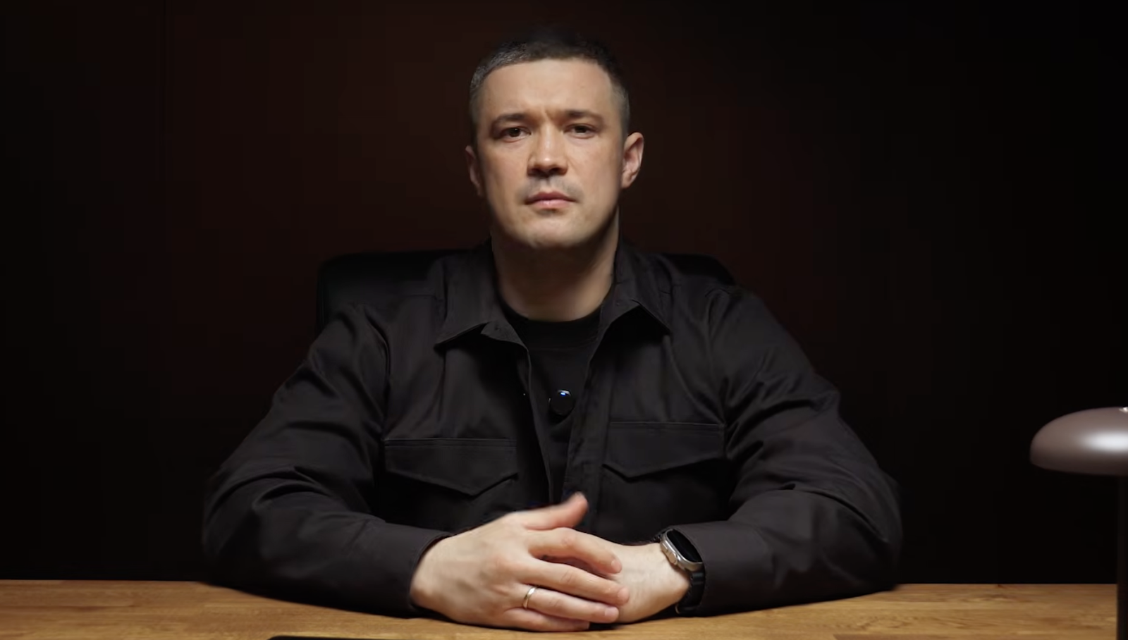 Эксминистр обороны Федоров призвал провести выборы: как отреагировали митингующие