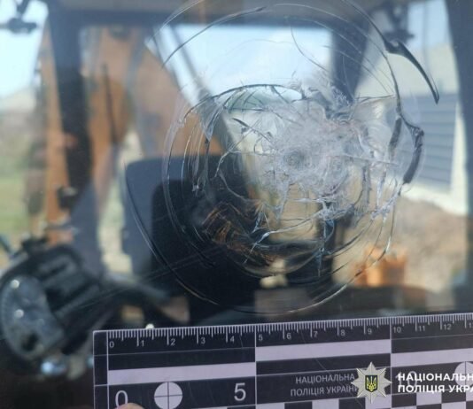 Стрелял в воздух и по экскаватору: в Одесской области задержали 59-летнего хулигана