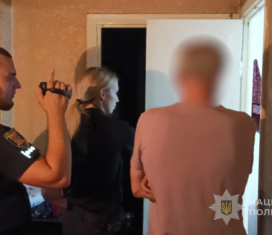 Задушил мать из-за пенсионной карты: правоохранители расследуют убийство в Одессе