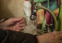 Марганец снова с водой: премьер обратился к руководителям прифронтовых регионов
