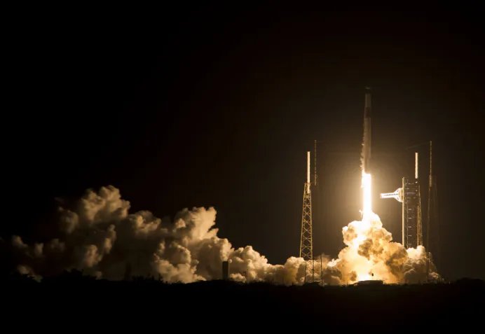 NASA и SpaceX отложили запуск миссии к МКС из-за утечки в корабле Dragon