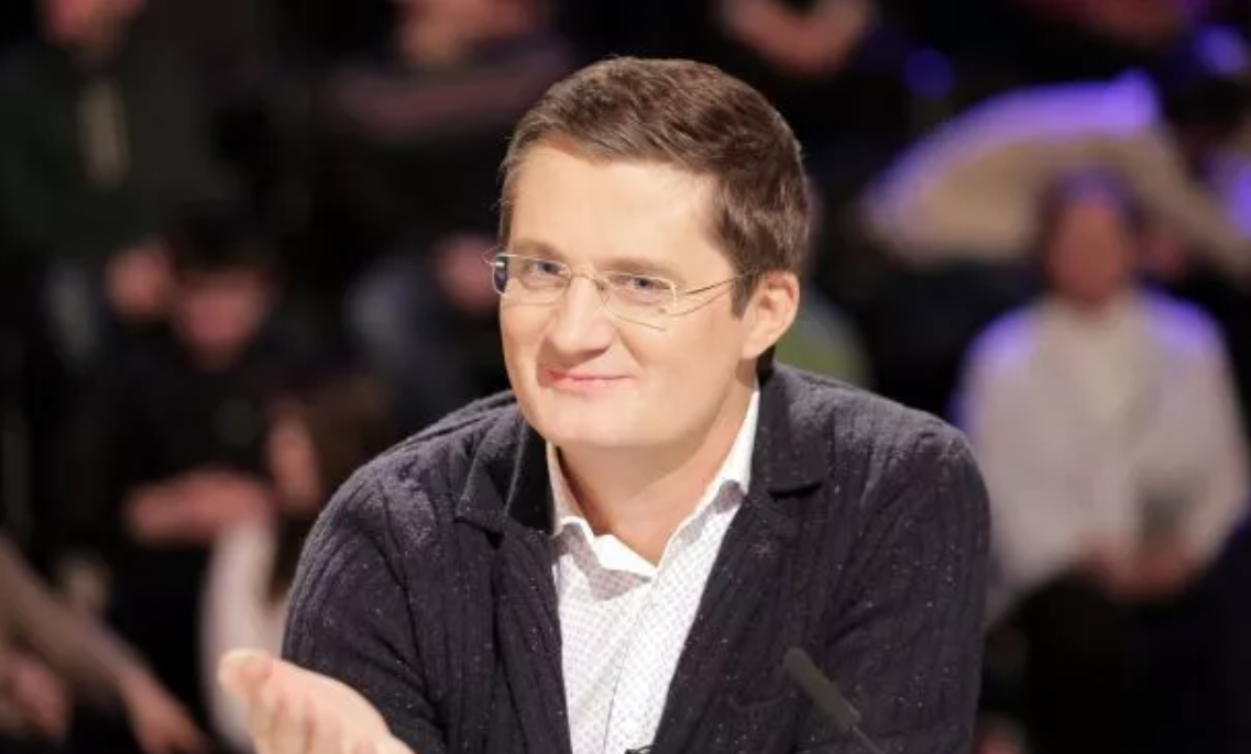 Ехал за границу: неузнаваемого Игоря Кондратюка заметили на заправке (фото)
