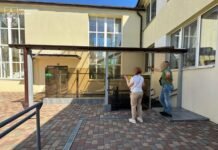 Около 320 тысяч убытков на укрытии для детей: в Одесской области сообщили о подозрении инженеру