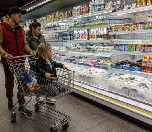 Когда именно вырастут цены на продукты и стоит ли делать запасы: ответ Минагрополитики