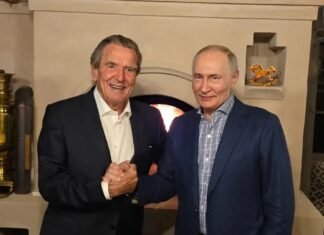 Путин пригласил Шредера домой на День рождения