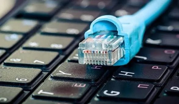 В рф начались масштабные проблемы с интернетом после атаки на дата-центр «Яндекса» — какие сервисы не работают